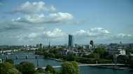ECB set to pause rate hikes as eurozone feels pinch