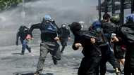 200 arrested, dozens injured in Chile protests