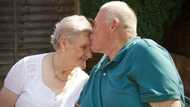 Mother and son emotionally reunite after 58 years apart