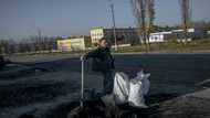 'We can't survive on our own': locals help out neighbours in Bakhmut