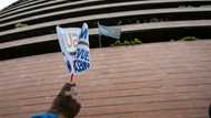 Venezuelan delegation protests grounding of plane in Argentina