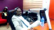 Photos: Kofi Adjorlolo and his son reportedly ‘firing’ the same popular Instagram slay queen?