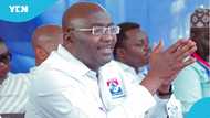 Dr Bawumia visits injured KNUST student, donates Gh¢50k for his medical expenses