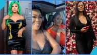 Sandra Sarfo Ababio and beautiful sister flaunt plush Interior of heavy car, fans drool over video