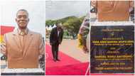 Ghanaians descend on Nana Addo for unveiling Mills' statue with his name missing