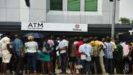 Nigeria eases currency swap to try and curb queues