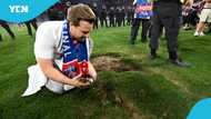 Munich disaster: PSG fans tear Allianz Arena goal net and uproot turf (video)