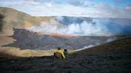 Spectators flock to Iceland volcano