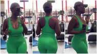 Delay flaunts bosoms and curves in tight gym clothes, dances to HotKid and Poco Lee's Otilo inside the gym, video excites fans