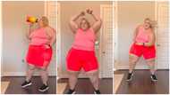 Plus-size white lady in red shorts gives sterling dance moves with legs apart in video; gets many reacting