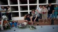 Spain lawmakers pass bill honouring Franco-era victims