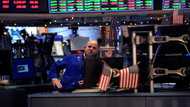 Global bank shares sink over US fears