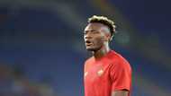Former Chelsea star gets standing ovation from fans after 2 stunning assists on debut for European giants.