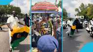 Appiah Stadium leads Asantehene’s convoy on foot at police headquarters in Accra, video trends