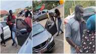 Video Of Two Ladies Fighting Over Sugar Daddy On The Streets Of Accra Stirs Reactions