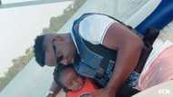Sarkodie goes on a boat cruise at Akosombo with his daughter (video)