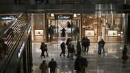 US household incomes fall for third straight year: Census Bureau