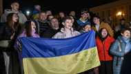 Liberation of Kherson sparks outpouring of joy and tears in Kyiv