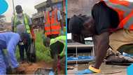 BuzStopBoys storm Kumasi in style, clean and paint Otumfuo's statue: "Dem dey force waa"
