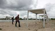 Beachgoers brave rockets in East Ukraine