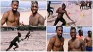 Christian Atsu exercising with regular beach boys warms the hearts of Ghanaians: he was everywhere