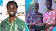 Black Sherif gives Kwame Sefa Kayi a gift box, thanks him for supporting his first album