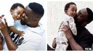 5 photos and video of super dad Sarkodie and his son proving how comfortable the boy is with him