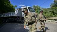 Kosovo Serbs dismantle barricades at Serbia border