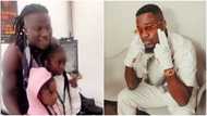 Stonebwoy poses with Sarkodie's daughter Titi in adorable video; fans say he's humble