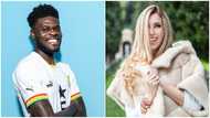 Thomas Partey: Cute photo of footballer and his lover getting cosy surfaces online, sparks massive reactions from Ghanaians