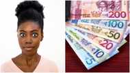 'Rich' GH man gifts struggling mom of 3 GH¢500; video stirs emotional reactions from netizens online