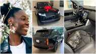 Gorgeous mom shows off powerful 2023 Range Rover she got as push gift; peeps gush over photos