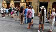 Spain moves to slash working week to 37.5 hours