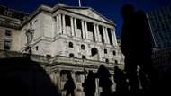 Asian markets mixed as traders eye rate cuts