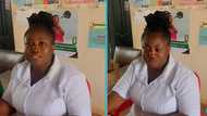 Senior Ghanaian nurse cries as junior throws her Gobɛ Into a refuse bin