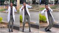 Enticing video of young Ghanaian doctor displaying nice dance moves at work leaves many ladies gushing: "Are you married?"