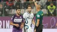 Serie A: Forward Nicholas Gonzalez bizarrely sent off for sarcastically applauding referee