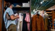 US retail sales beat expectations in August despite tariffs