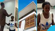 Pastor showers prayers on daughter after building her first house: "Spiritual father's blessings"