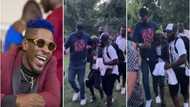 Shatta Wale In The U.S: Video Of Dancehall Artist Running Towards Stage With A Big Tall Body Guard Causes Stir