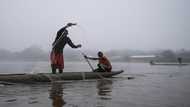 Floods in Central Africa leave fishermen stranded