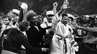 Former undisputed heavyweight champion who defeated Muhammad Ali dies at 67