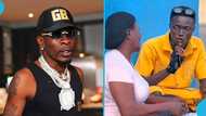 SM fan gifts a poor trader money and promises to rent for her after she praises Shatta Wale