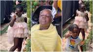 Videos capture Stonebwoy's daughter posing in tight dress and singing Gidigba; fans in amazed