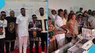 Kwaku Manu, Funny Face, and other stars cut giant cake replica of Kent Homes Estate, video awes many