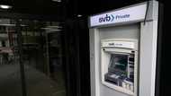 Reports show meager profit outlook for midsized US banks