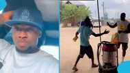 Kind-hearted Ghanaian man dolls out money to street boys: "God bless you, chairman"