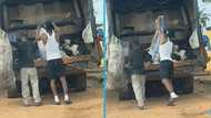 Nice-looking Ghanaian men work as waste collectors in Accra: "Borla boys with swag"