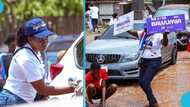 NPP ladies wash NDC campaign vehicle at Sekondi: "This is skirt and blouse"