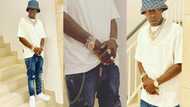 Shatta Wale removes his GHC4k jeans after fans say he bought it from Kantamanto